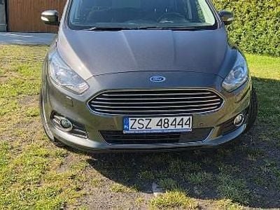 Szary Używany 2017 Ford S-MAX Trend Minivan | 51 500 zł (Dość drogi)