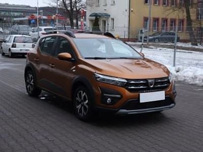 Używany Dacia Sandero 91 KM (66 kW) 2021 Pomarańczowy Hatchback