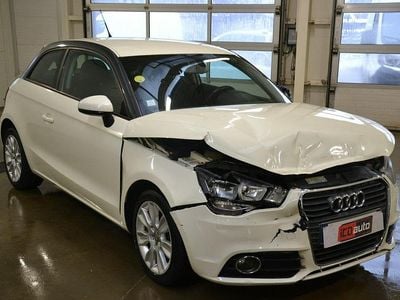 Używany Audi A1 105 KM (77 kW) 2011 Beżowy Hatchback