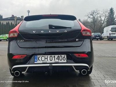 Czarny Używany 2015 Volvo V40 R-Design Hatchback | 36 900 zł (Uczciwa cena)