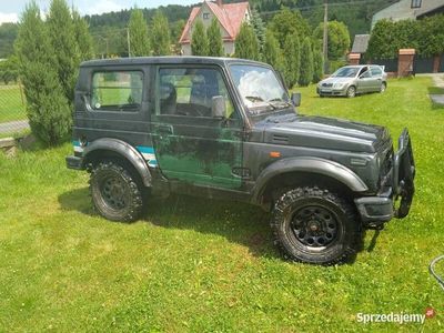 Suzuki Samurai