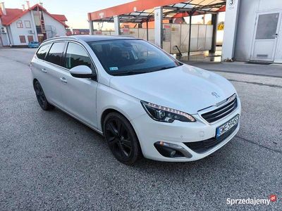 Biały Używany 2017 Peugeot 308 Kombi | 38 900 zł (Dość drogi)