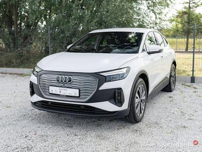 Biały Używany 2023 Audi Q4 Sportback e-tron Ambiente SUV | 138 700 zł