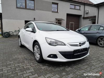 używany Opel Astra GTC Astra 1.4 TURBO140 KM tempomat klima czujniki s... Astra 1.4 TURBO140 KM tempomat klima czujniki s...