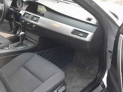 BMW 525