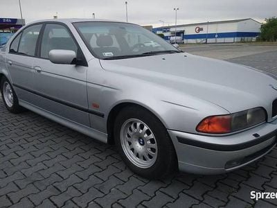 Używany BMW 528 1997 Srebrny Sedan/Limuzyna