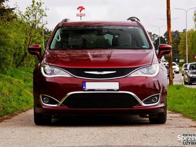 używany Chrysler Pacifica Limited - Doskonały Minivan dla Wymagających Rodzin - FV…