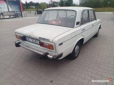 Biały Używany 1981 Lada 2106 Sedan/Limuzyna | 17 000 zł
