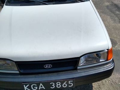 Biały Używany 1991 Hyundai Pony Sedan/Limuzyna | 8000 zł