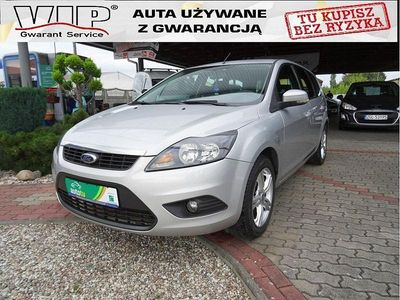 Srebrny Używany 2009 Ford Focus Sedan/Limuzyna | 15 900 zł