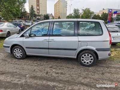 Srebrny Używany 2003 Peugeot 807 Minivan | 8800 zł