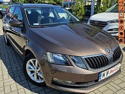 używany Skoda Octavia 1.6dm 115KM 2019r. 173 000km