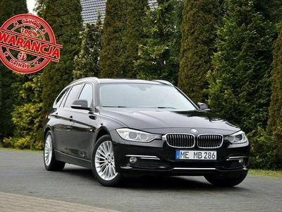 Czarny Używany 2015 BMW 320 Luxury Line Kombi | 49 900 zł