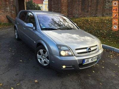Używany Opel Signum 125 KM (91 kW) 2005 Grafitowy metalik (metallic) Hatchback