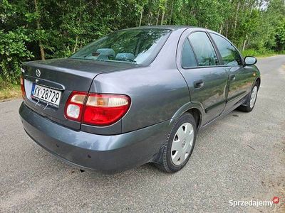 Nissan Almera