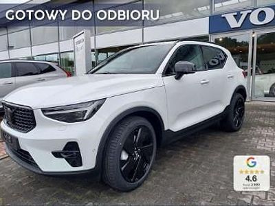 Biały Nowe 2025 Volvo XC40 Plus SUV | 194 100 zł (Uczciwa cena)