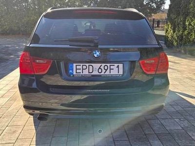 Używany BMW 318 2012 Czarny Kombi