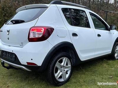 Biały Używany 2016 Dacia Sandero Stepway Hatchback | 26 900 zł (Uczciwa cena)