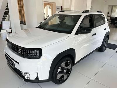 Nowe Fiat Grande Panda La Prima 83 kW (113 KM) 2025 Lakier pastelowy biały gelato Hatchback