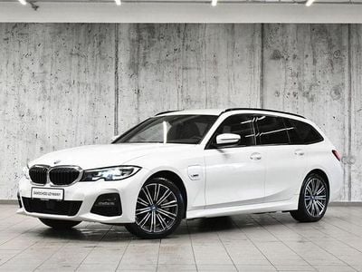 BMW 330e