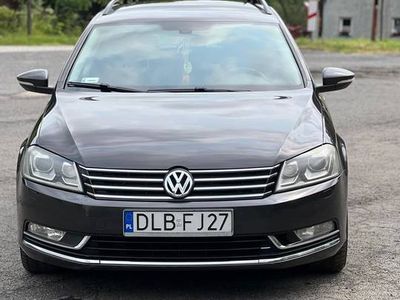Brązowy Używany 2011 VW Passat Kombi | 21 500 zł (Drogi)
