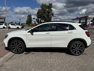 Mercedes A220