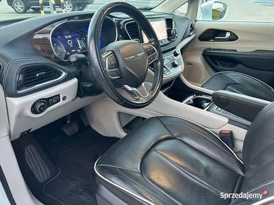 Używany Chrysler Pacifica Limited 2022 Van