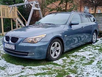 Niebieski Używany 2009 BMW 520 Kombi | 23 000 zł (Dość drogi)