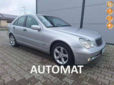 Srebrny (metalik) Używany 2003 Mercedes C220 Sedan/Limuzyna | 17 900 zł