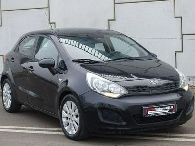 Używany Kia Rio 110 KM (80 kW) 2011 Inny kolor Hatchback