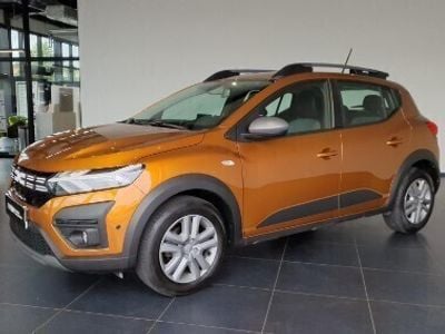 Pomarańczowy Używany 2022 Dacia Sandero Expression Hatchback | 72 900 zł (Dość drogi)