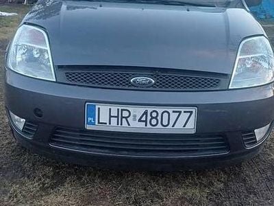 Używany Ford Fiesta 2003 Szary Hatchback