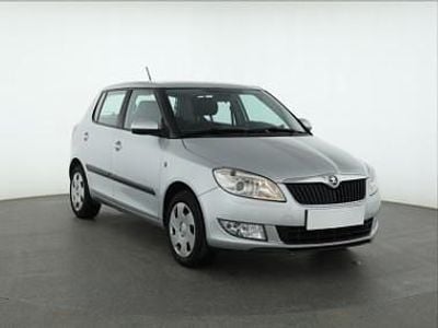 Używany Skoda Fabia 86 KM (63 kW) 2014 Srebrny Hatchback