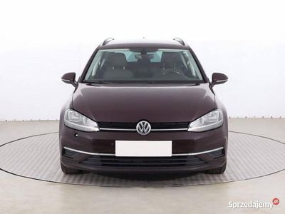 Fioletowy Używany 2017 VW Golf VII Kombi | 32 999 zł (Uczciwa cena)