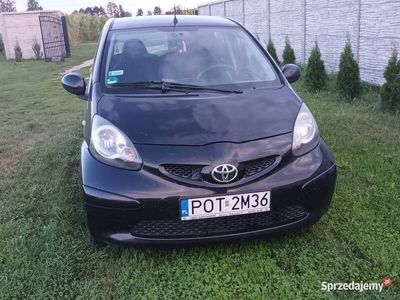 używany Toyota Aygo 1.0 Benzyna Rok 2006 czarny