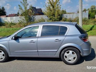 używany Opel Astra 1.6 HATCHBACK