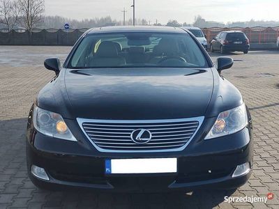 używany Lexus LS460 