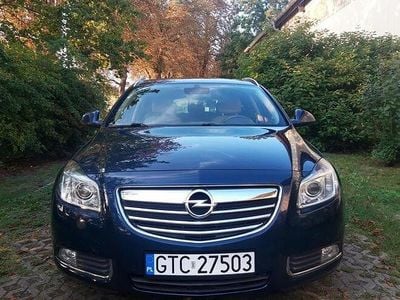 Niebieski Używany 2011 Opel Insignia Kombi | 14 000 zł (Dobra cena)