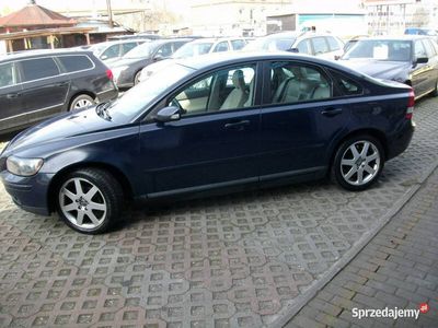 Volvo S40