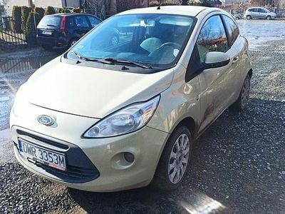 Beżowy Używany 2009 Ford Ka Ambiente Coupe | 12 500 zł (Uczciwa cena)