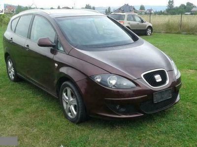 Używany Seat Altea XL 140 KM (102 kW) 2007 Bordowy (metalik) Minivan