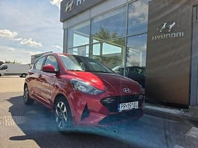 Używany Hyundai i10 63 KM (46 kW) 2024 Bordowy Hatchback