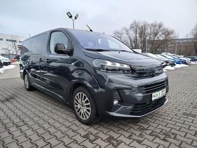 Używany Peugeot Traveller Business-Line 177 KM (130 kW) 2024 Szary Minivan