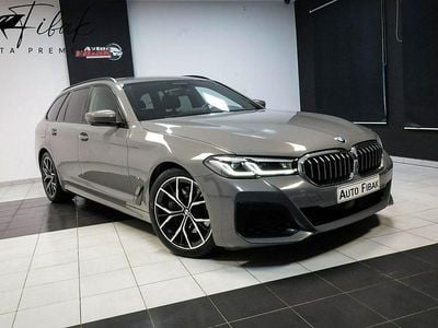 Szary Używany 2021 BMW 530 Kombi | 185 900 zł (Uczciwa cena)