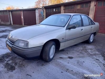 Złoty Używany 1987 Opel Omega Sedan/Limuzyna | 32 000 zł