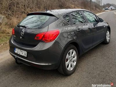 Używany Opel Astra 2015 Szary Hatchback