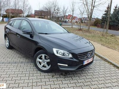 używany Volvo V60 1.6dm 115KM 2015r. 215 000km