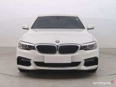 BMW 518