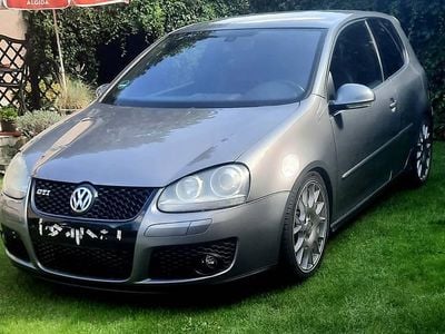 VW Golf V