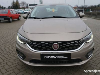 używany Fiat Tipo Sedan 1.4 16V 95KM Lounge EU6 LPG salon II (2016-)